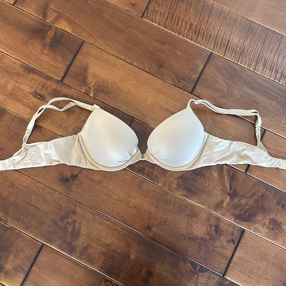 36B push-up bra Victoria Secret